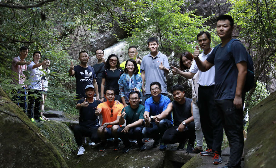 a06.jpg